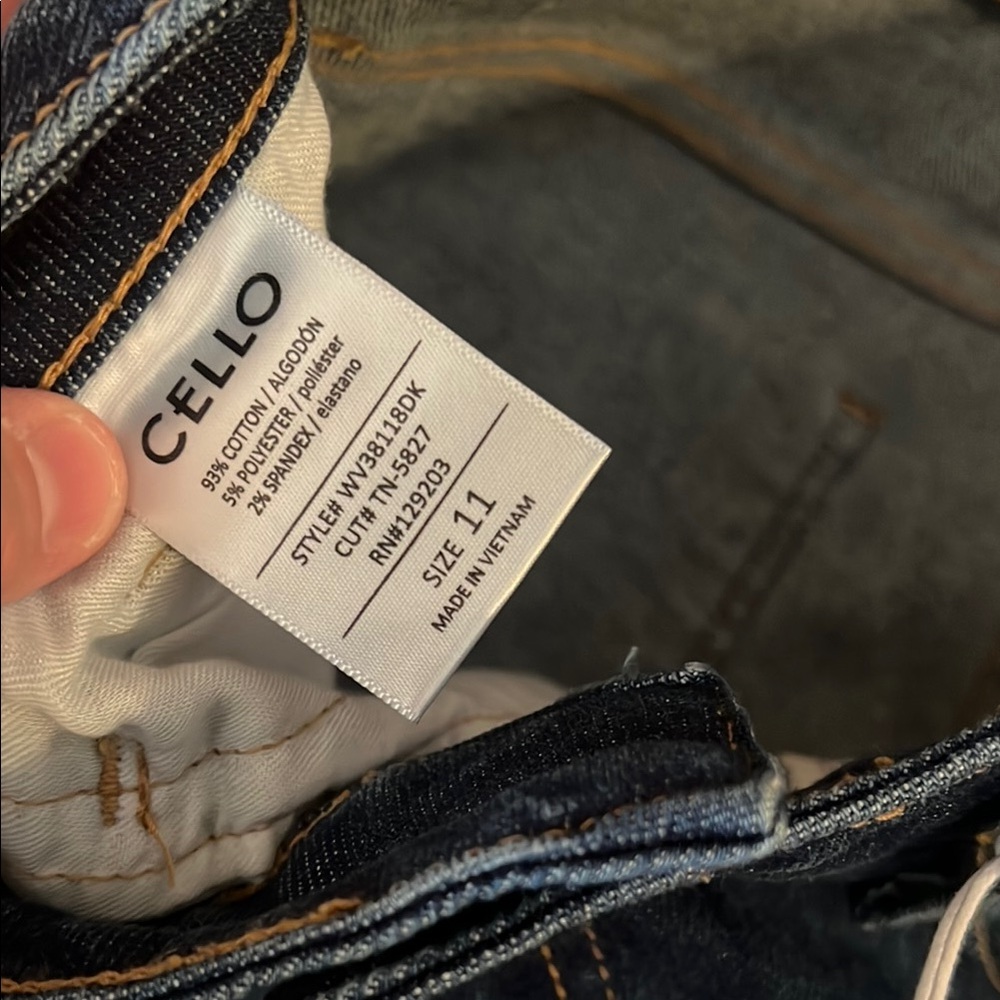 Women's Flared Denim Jeans - Dark Blue - Picture 4 of 5